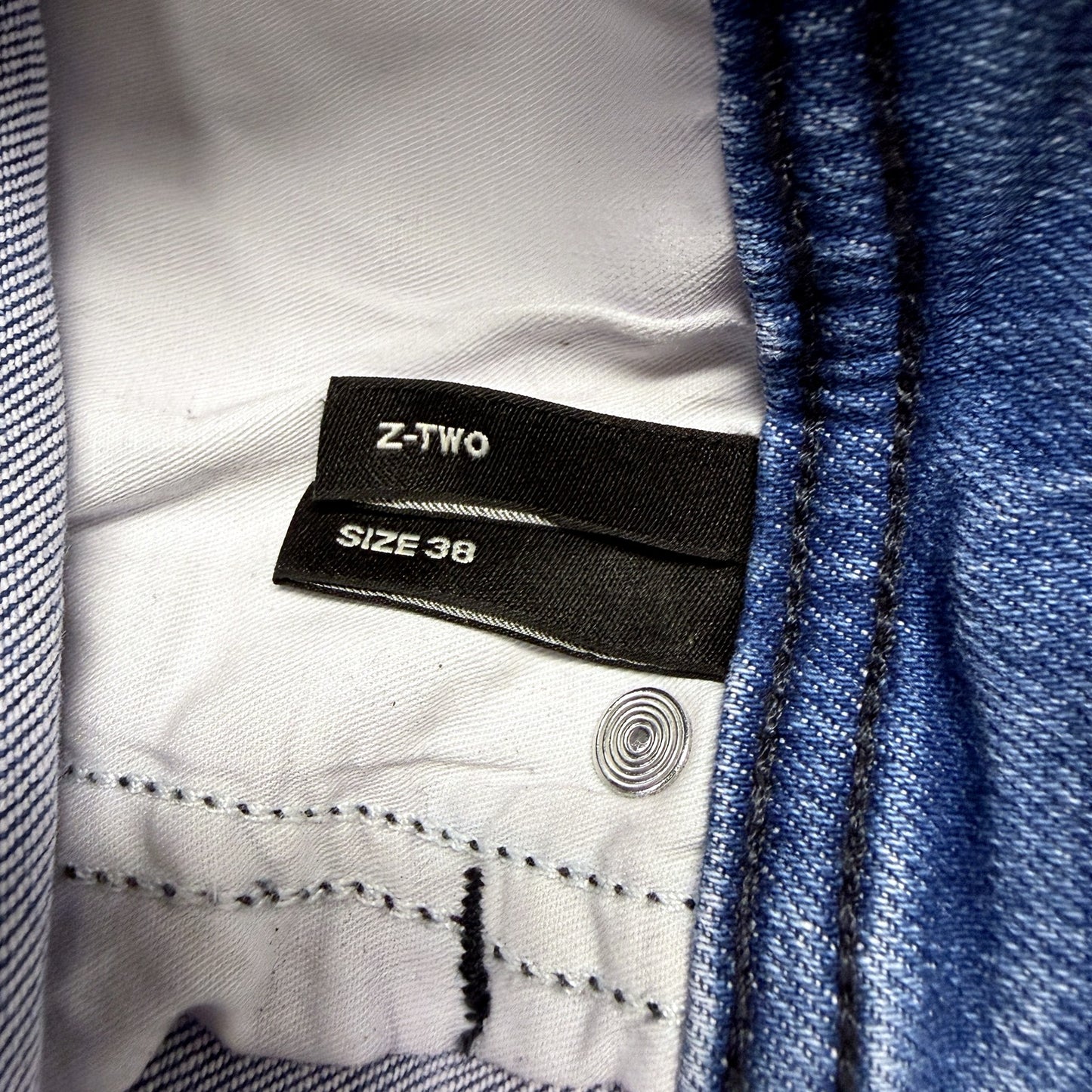 Lee Mens Slim Tapered Fit Daystone Blue Jeans, Size 38 NEW
