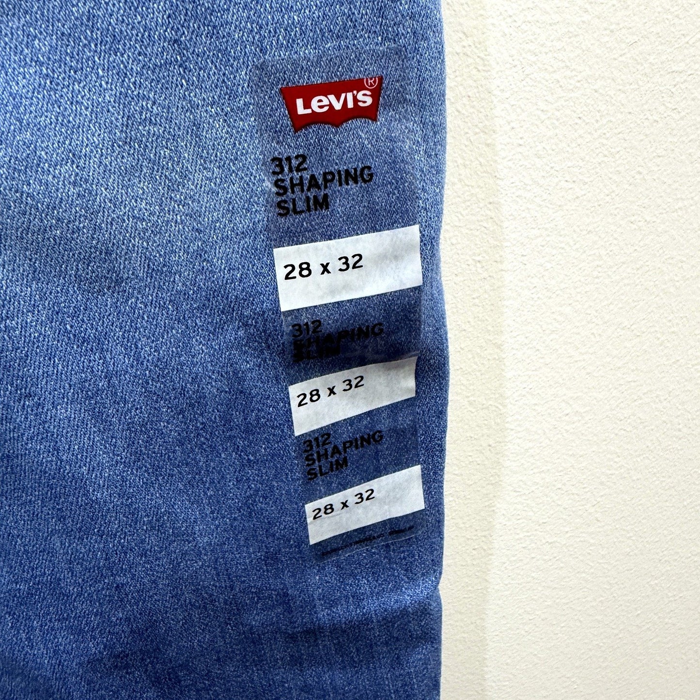 Levi's Womens 312 Shaping Slim Fit Blue Jeans, Size 28 x 32 NEW