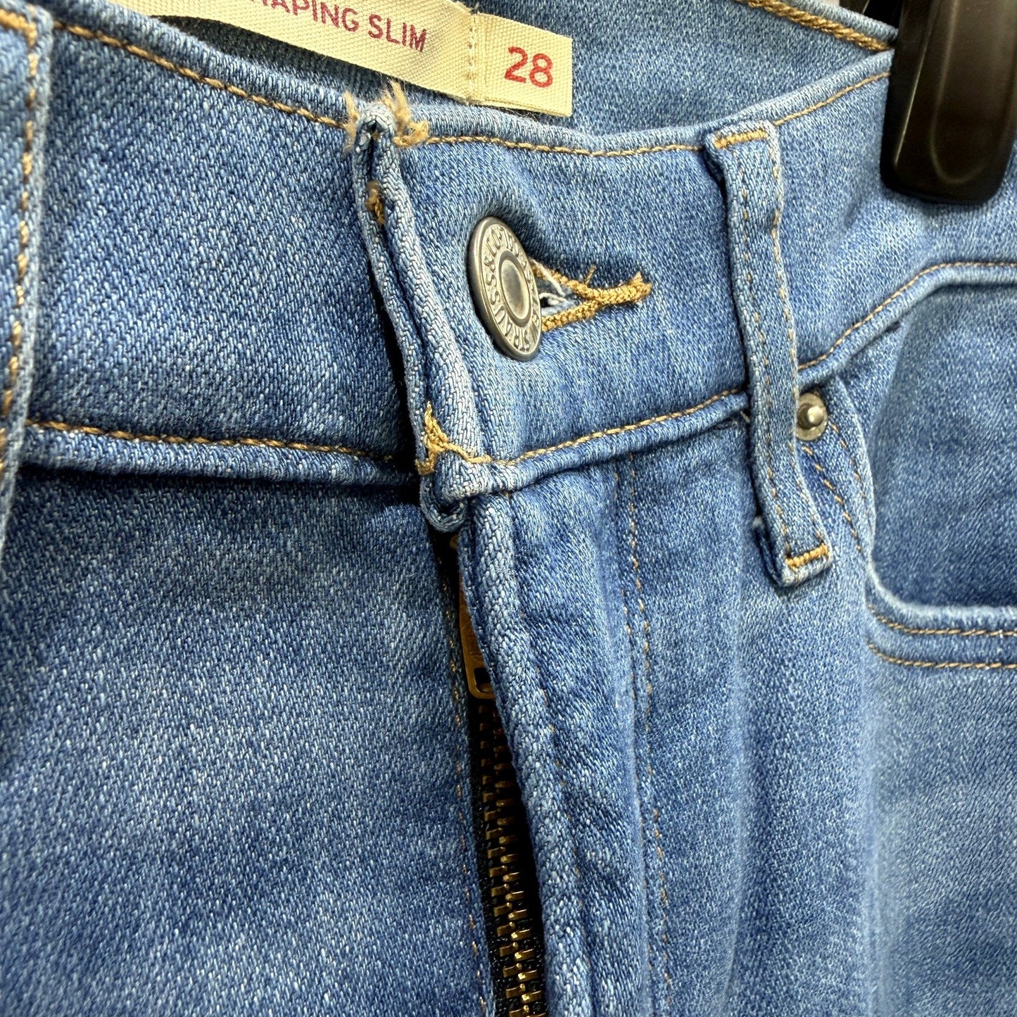 Levi's Womens 312 Shaping Slim Fit Blue Jeans, Size 28 x 32 NEW