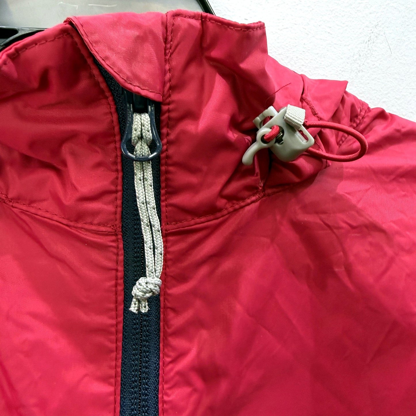 Macpac Womens Hooded Windbreaker Jacket Nylon Outdoor Hiking Camping Pink Size L