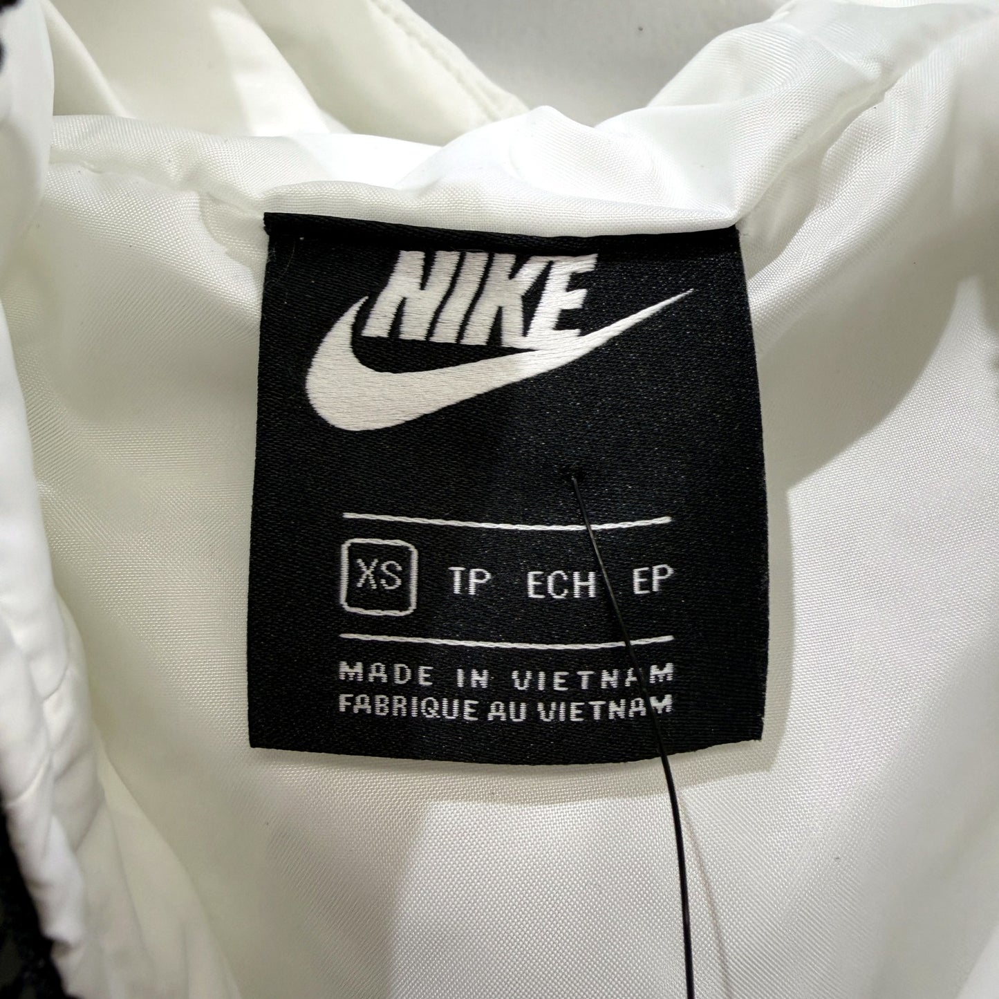 Nike Womens Long Puffer Jacket Lightweight Winter Coat White/Black Sz XS NEW