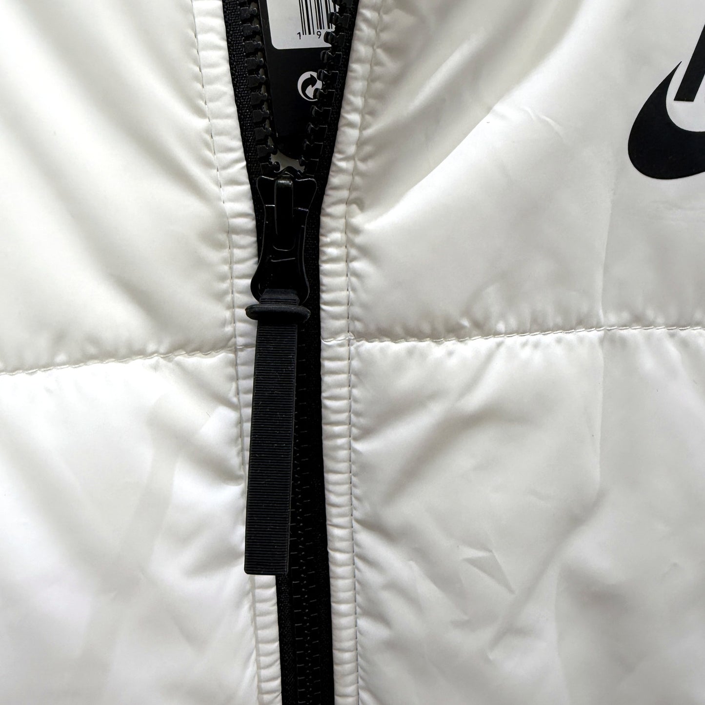 Nike Womens Long Puffer Jacket Lightweight Winter Coat White/Black Sz XS NEW