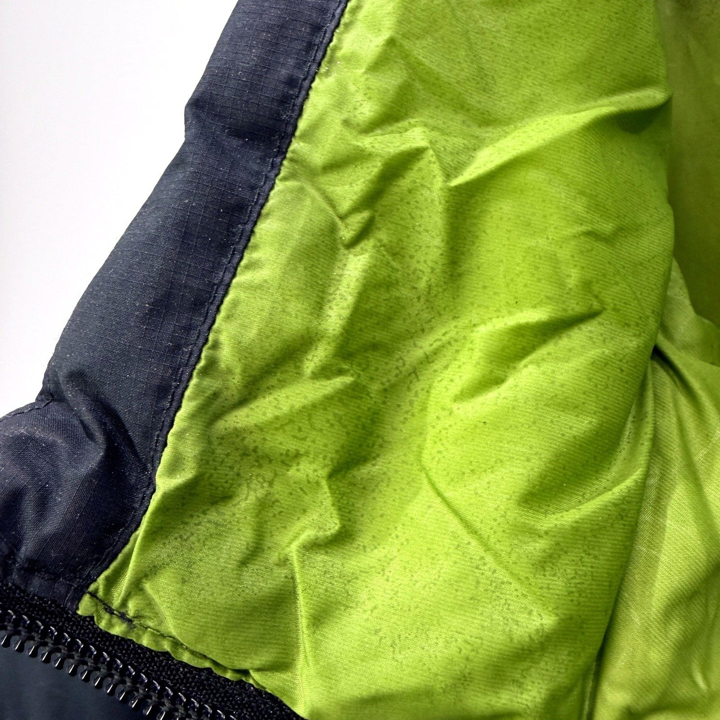 Kathmandu Mens Duckdown 550 Puffer Jacket Black Lightweight Packable Size L