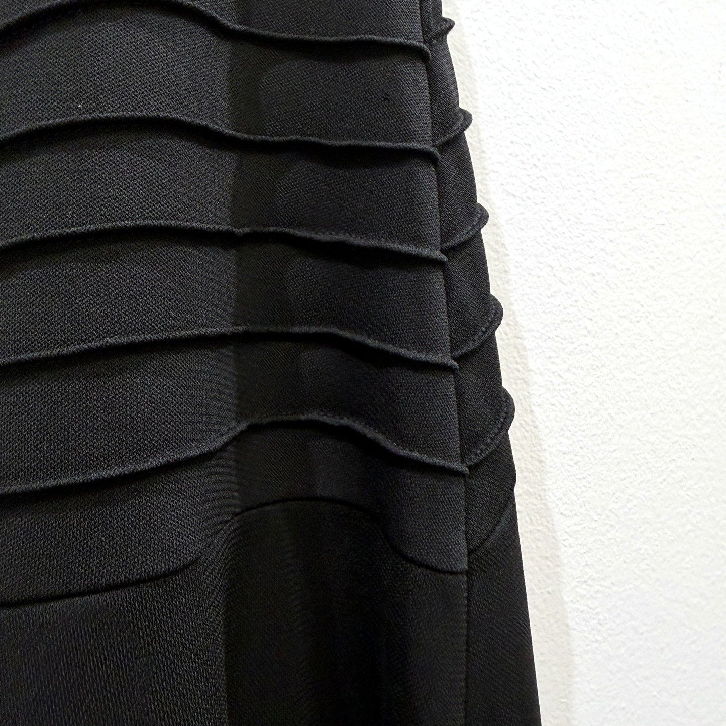 Black Pepper Womens Pleated Midi Skirt Elastic Waist Knee Length Size 10 NEW