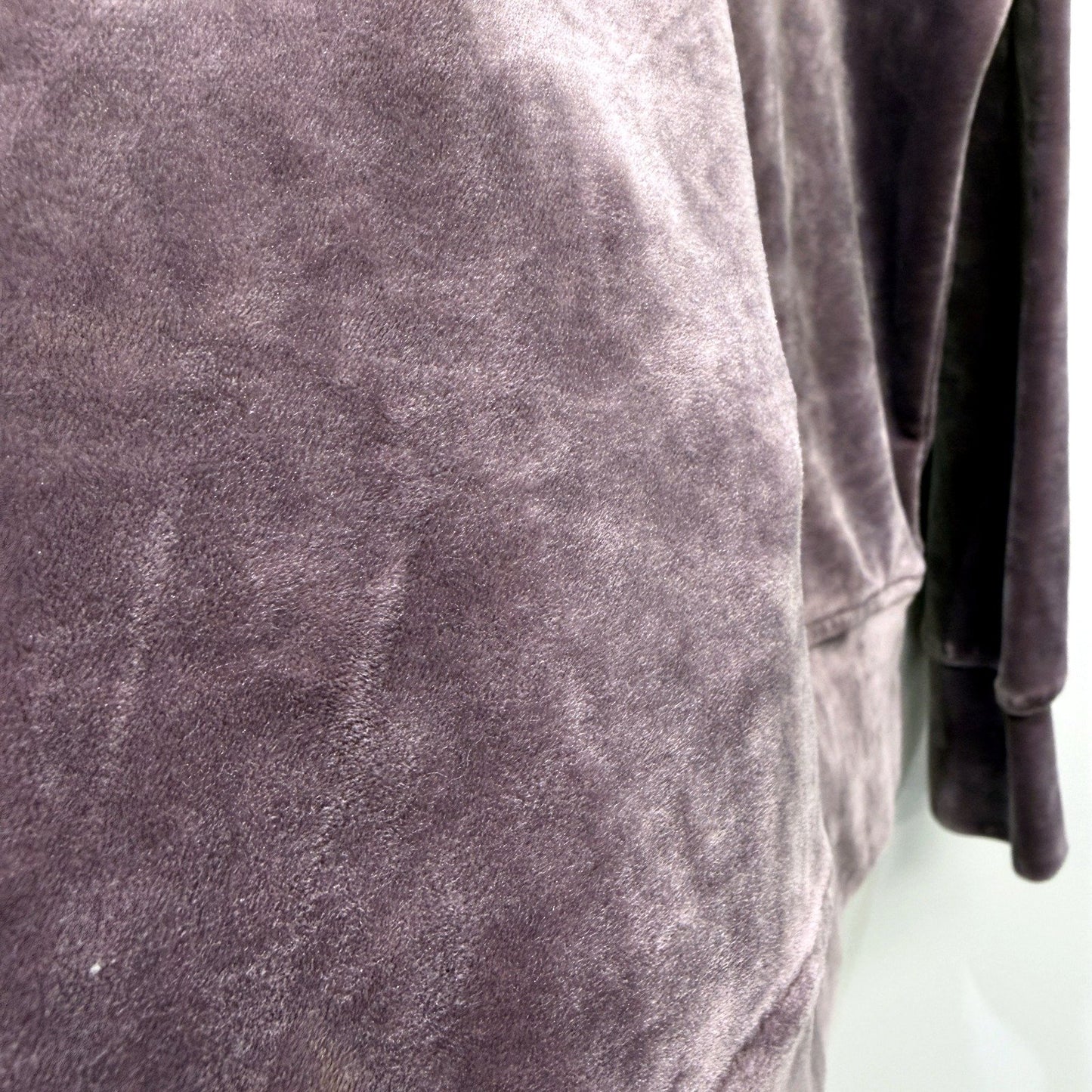 Decjuba Womens Plum Pullover Velvet Sweatshirt Soft Cozy Loungewear Size M