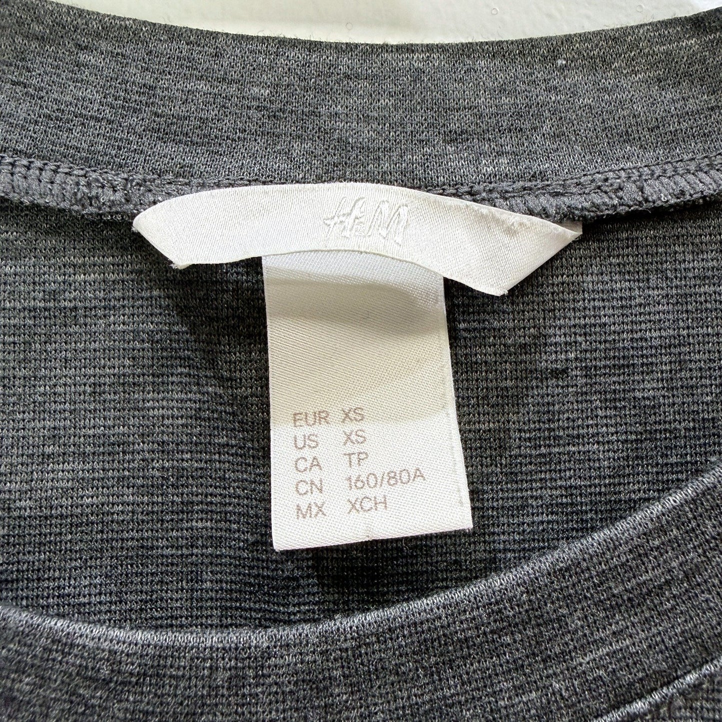 H&M Womens Charcoal Gray Pullover Sweatshirt in Extra Small Size