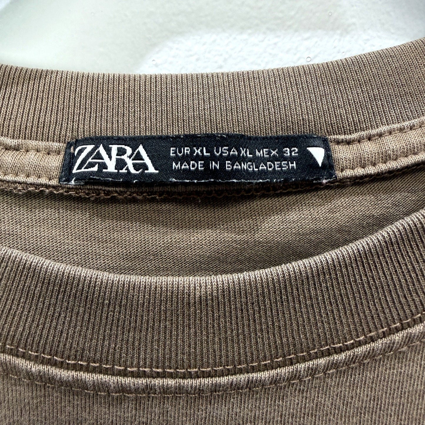 Zara Womens T-Shirt Graphic Text Print Pullover Sweatshirt in Tan Cotton, Size