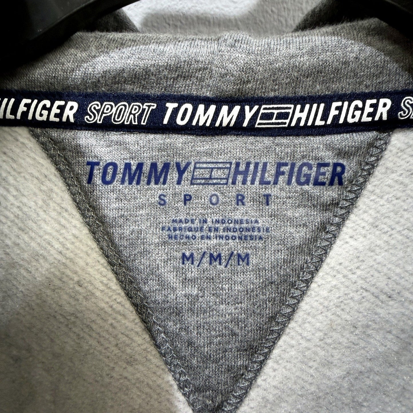Tommy Hilfiger Womens Cropped Gray Pullover Sweatshirt, Size M NEW