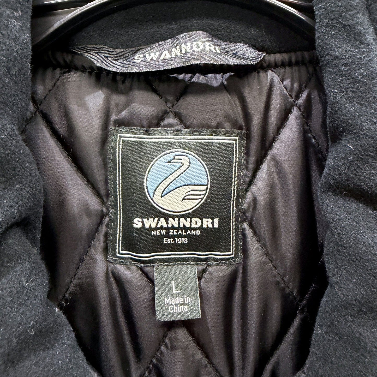 Swanndri Mens Wool Vest with Zipper Pockets, Black, Size L