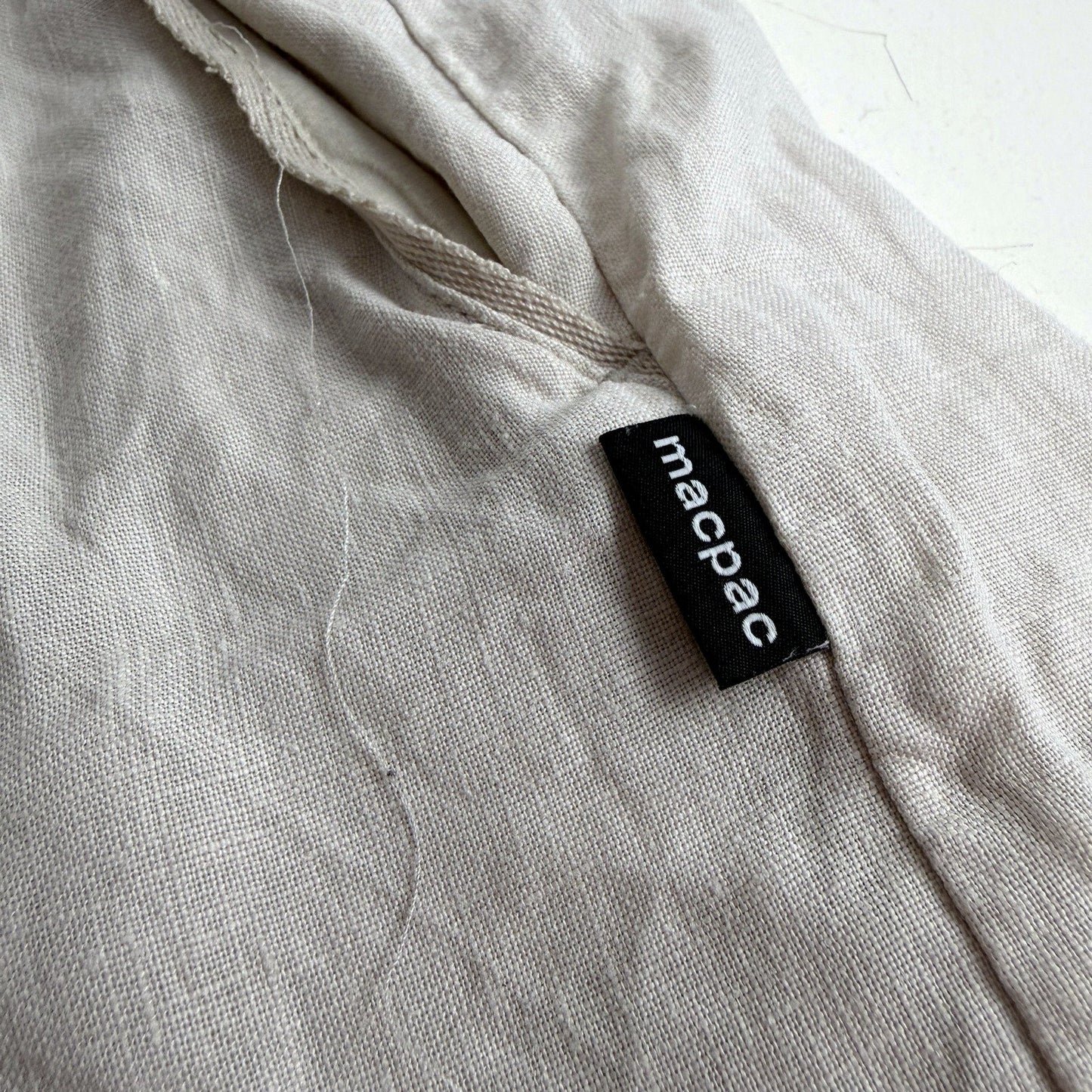 Macpac Womens Linen Shorts - Casual Comfortable Cream Size 10