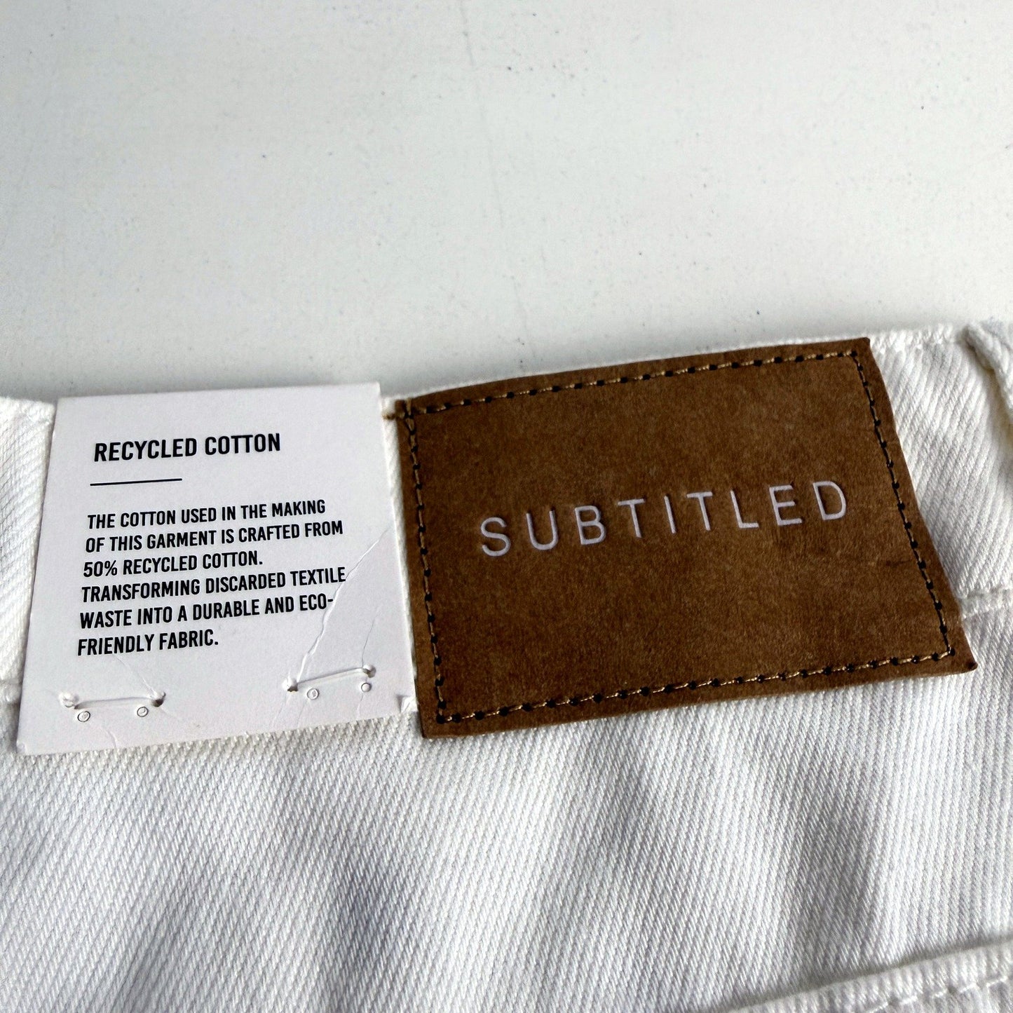 Subtitled Womens Mid Length Recycled Cotton Shorts in White, Size 26 NEW