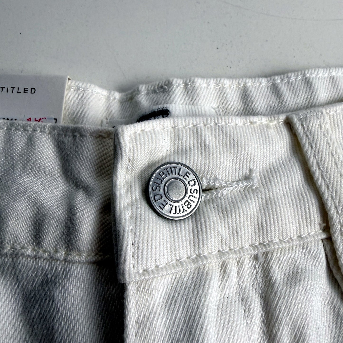 Subtitled Womens Mid Length Recycled Cotton Shorts in White, Size 26 NEW