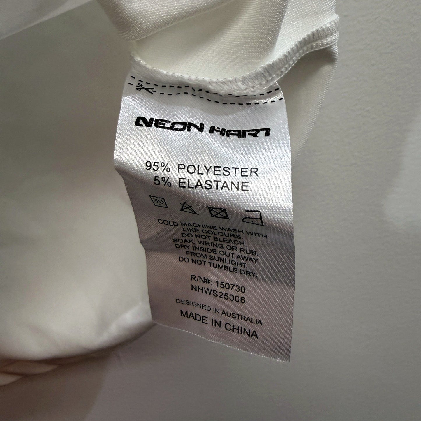 Neon Hart Womens Crop Track Slinky T-Shirt Soft Comfortable White Size M NEW