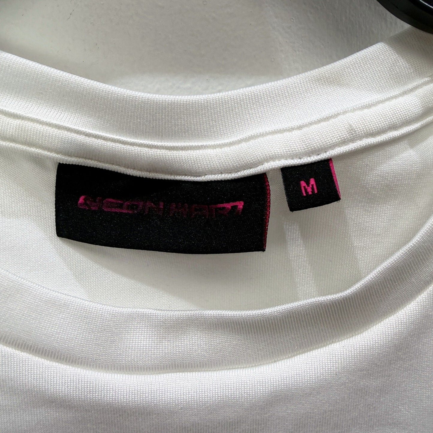 Neon Hart Womens Crop Track Slinky T-Shirt Soft Comfortable White Size M NEW