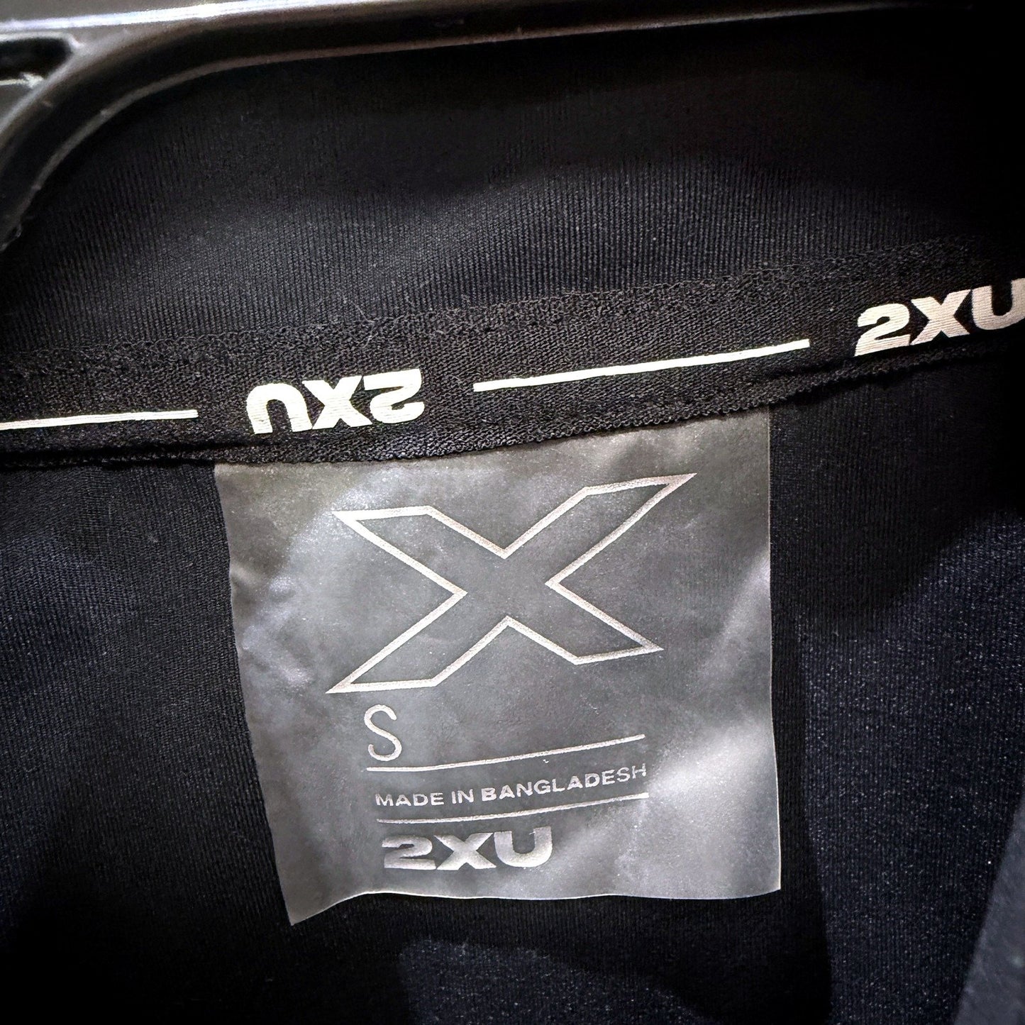 2XU Womens Lightweight Breathable Sleeveless Sweat Tank in Black, Size S NEW