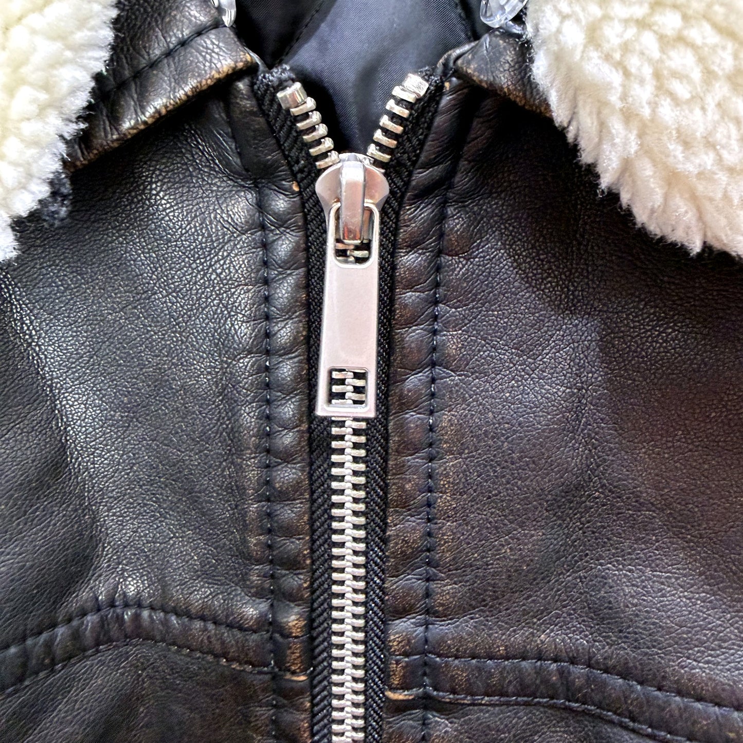 Arvust Mens Leather Bomber Jacket with Faux Fur Collar, Dark Brown, Size M NEW