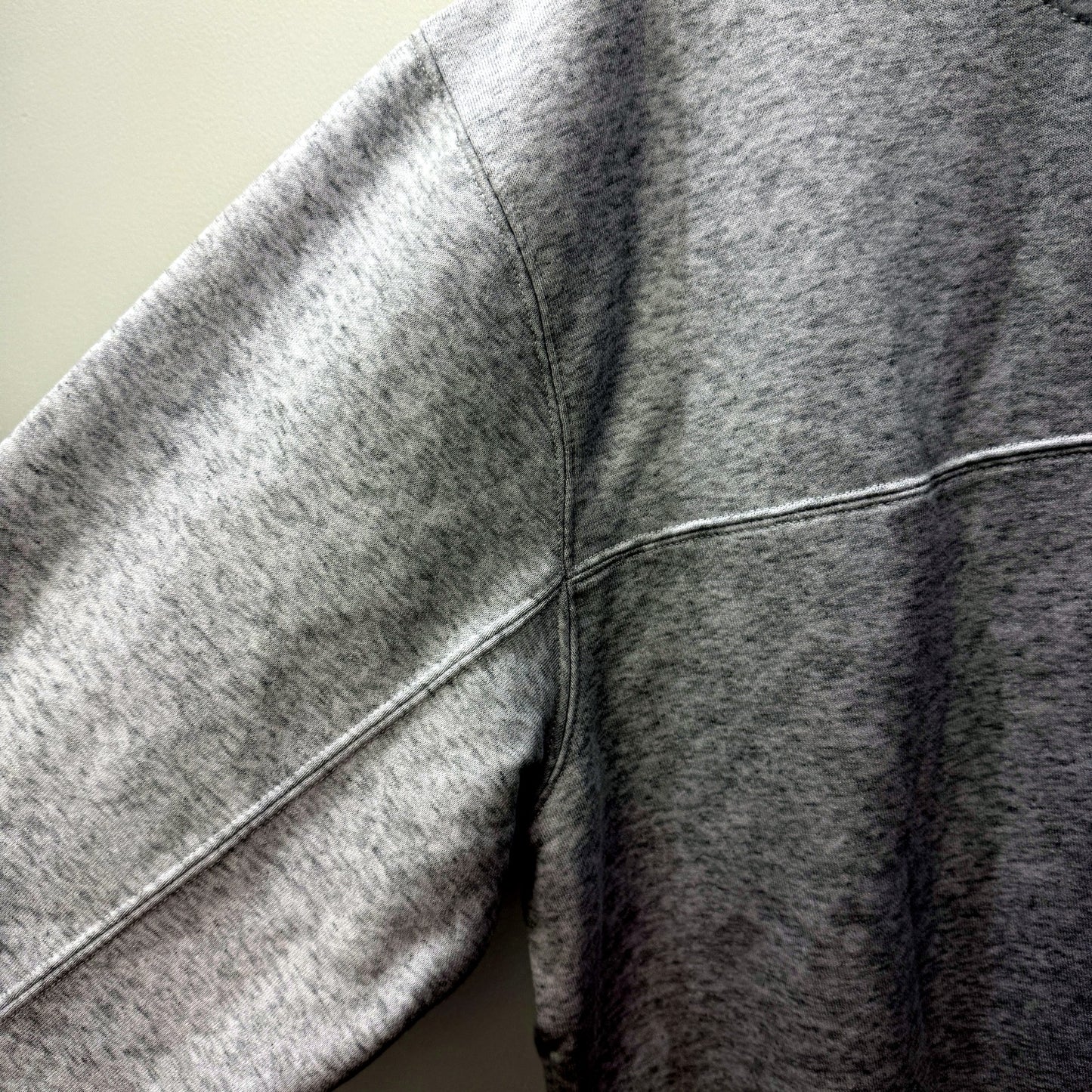 Arvust Mens Light Gray Leisure Quarter Zip Jumper in Extra Large Size NEW