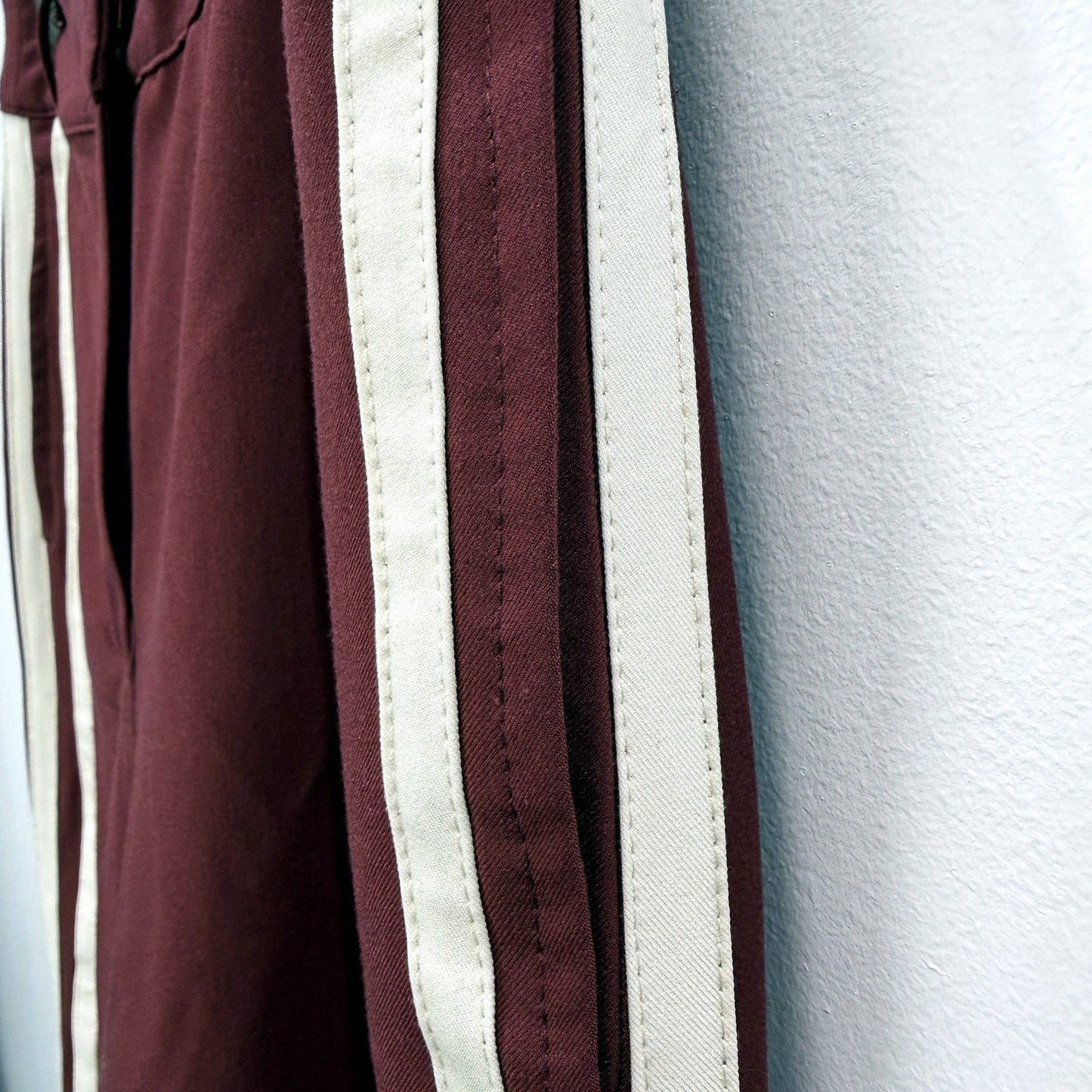 Alice in the Eve Womens Leon Stripe Detail Suit Pants Burgundy, Size M NEW