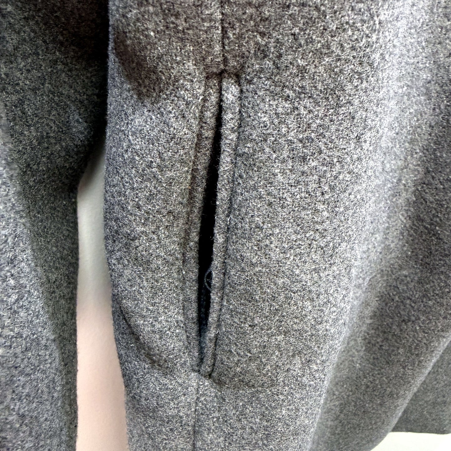 Basque Womens Gray Wool Blend Coat - Warm Outerwear Size 12 NEW