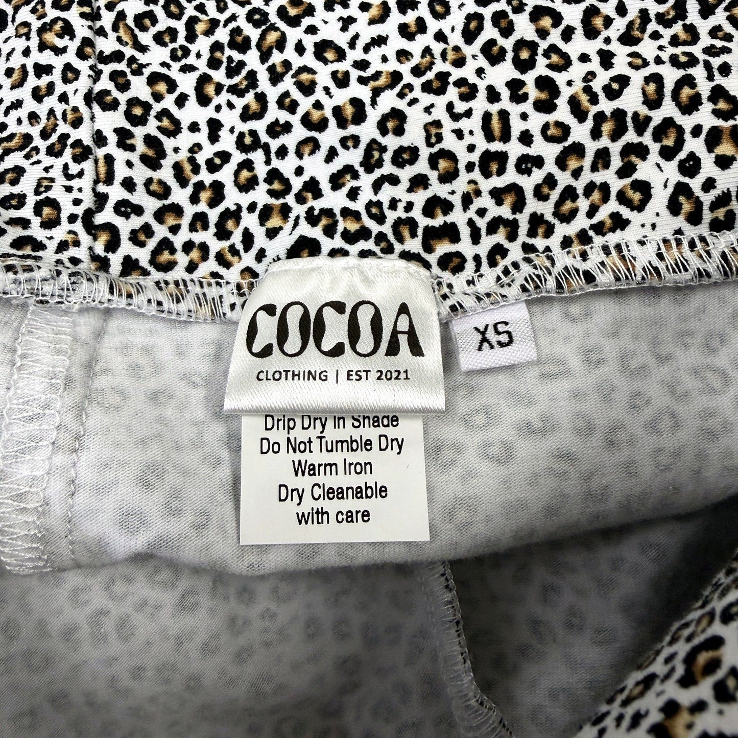 Cocoa Clothing Womens Flared Leggings Black and White Leopard Print Size XS NEW