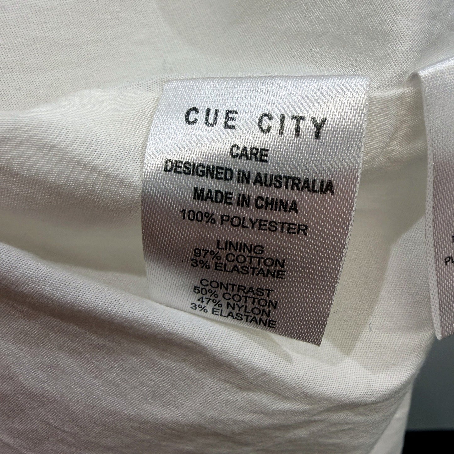 Cue City Womens Quilted Sleeveless Zipper Dress in White, Size 14 NEW