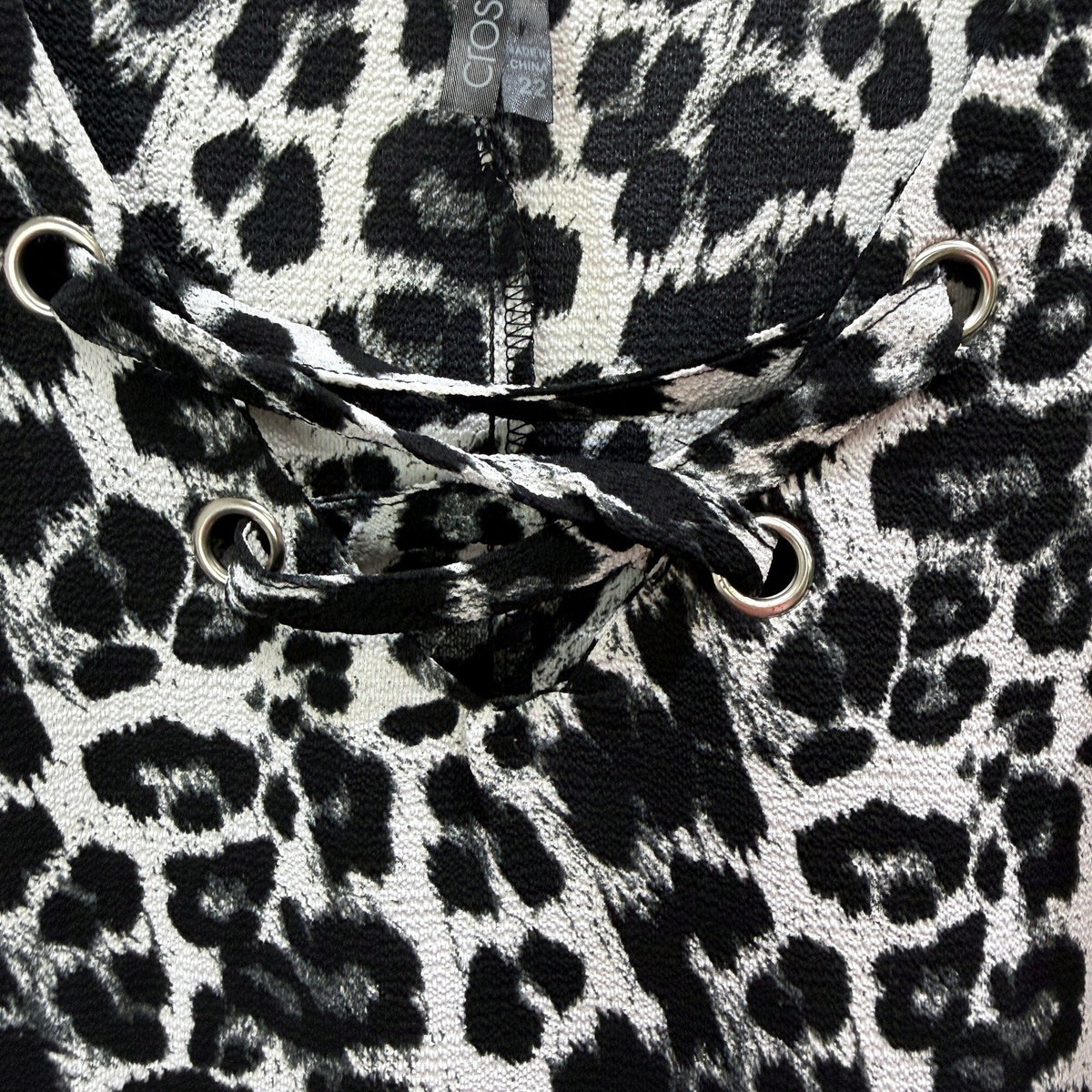 Crossroads Womens Sleeveless Leopard Print Top Casual Lightweight Black White