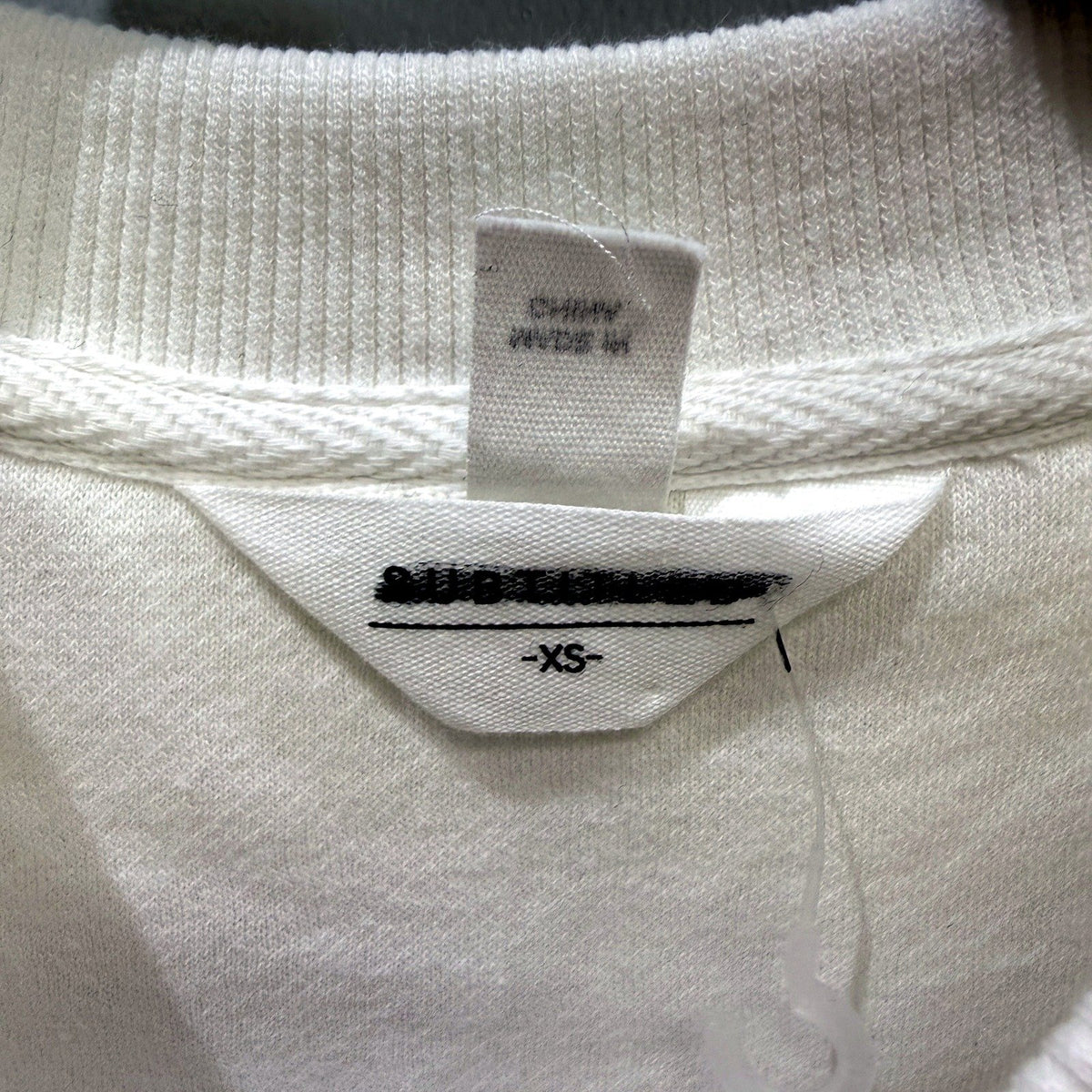 Subtitled Womens Pullover Sweatshirt White Graphic Floral Design Size XS NEW