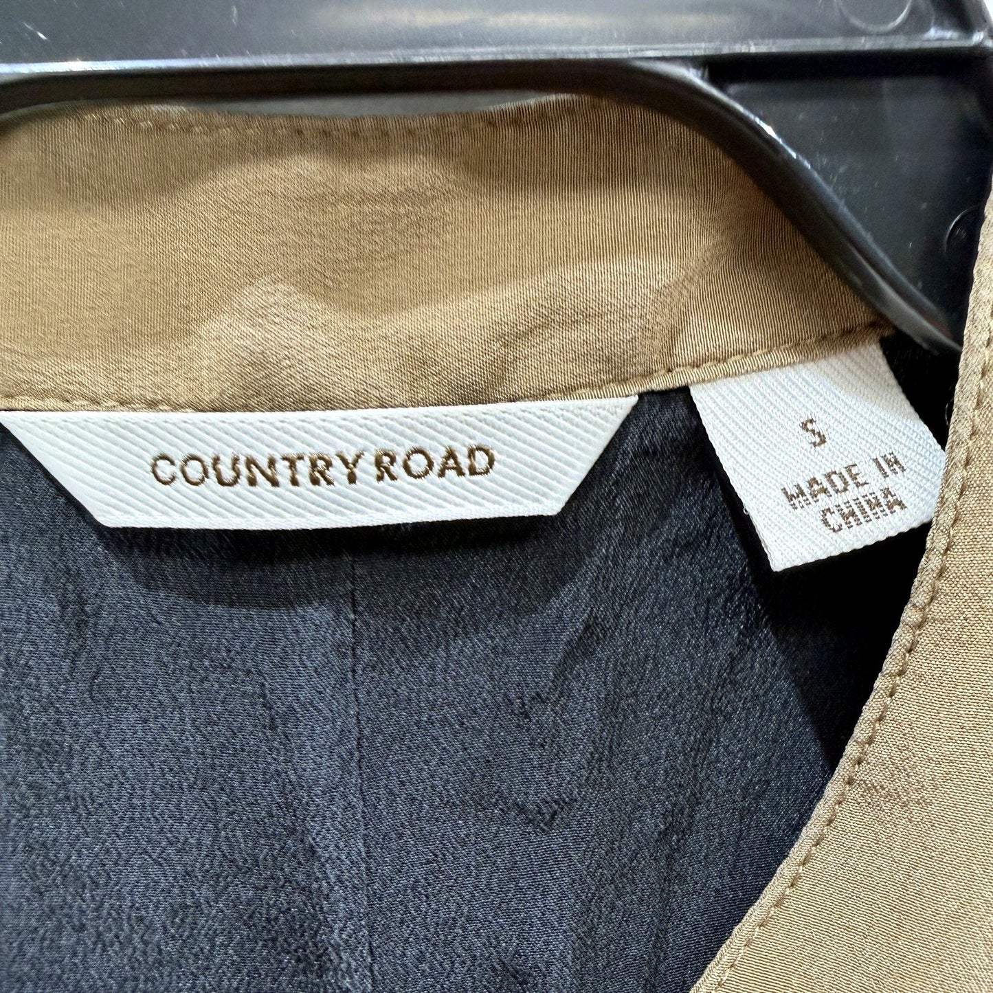 Country Road Womens Sleeveless Pleated Jacket in Black and Brown, Size S