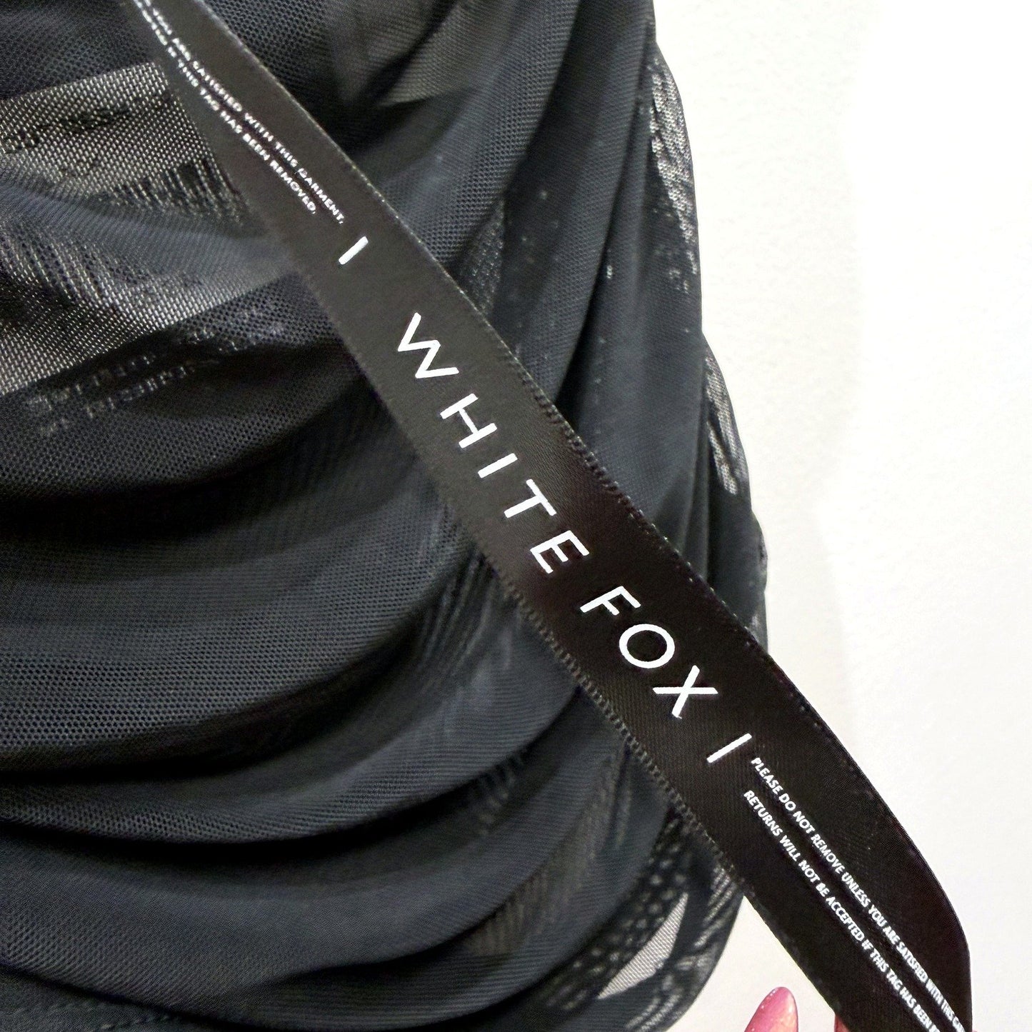 White Fox Womens Mesh Sleeveless Black Top in Size M NEW