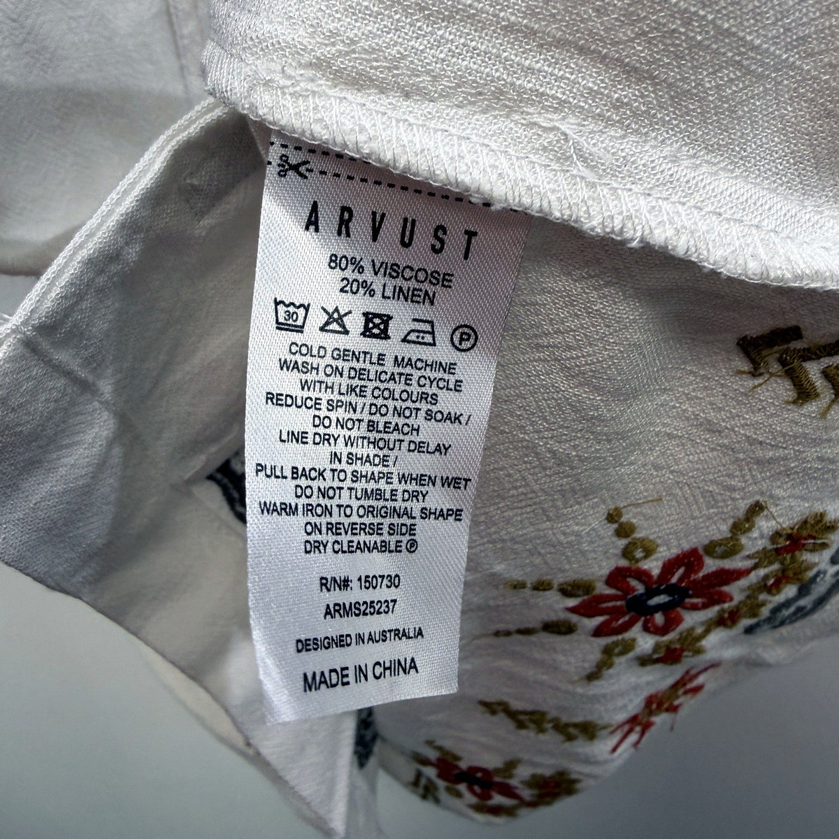 Arvust Mens Embroidered Button-Down Shirt White Floral Linen Viscose Size M NEW