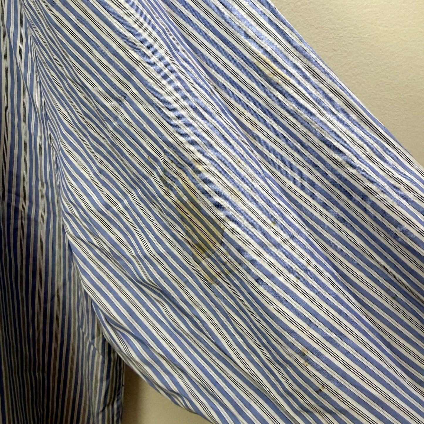 Insight Mens Blue and White Striped Button-Down Cotton Shirt, Size XXL