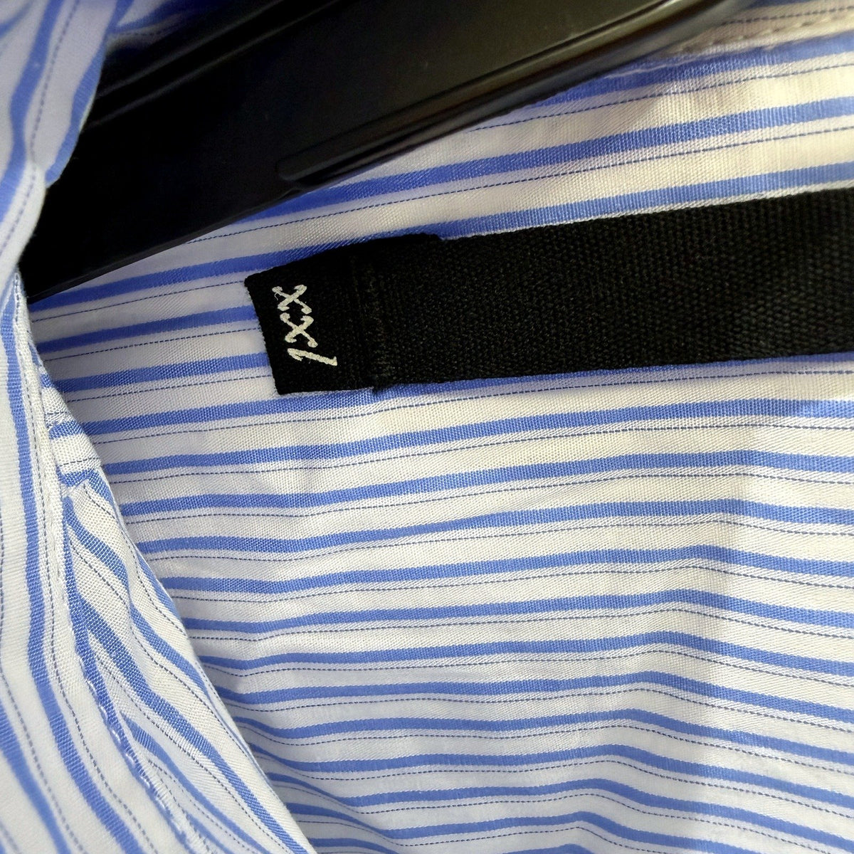 Blacknoise Mens Blue and White Striped Button-Down Long Sleeve Shirt Size NEW