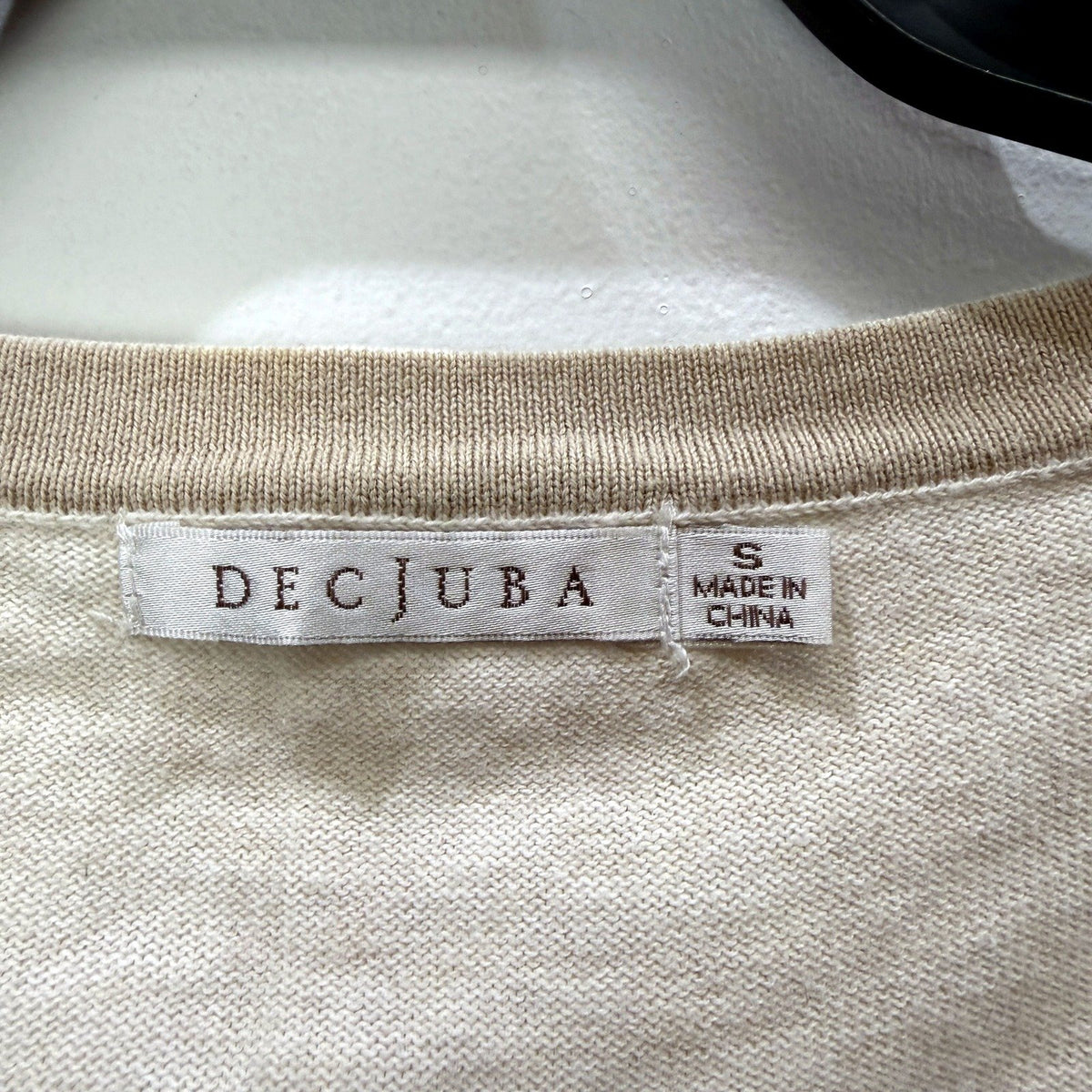 Decjuba Womens Beige Cardigan Sweater Comfortable Cotton Knit Cozy Warm Size S