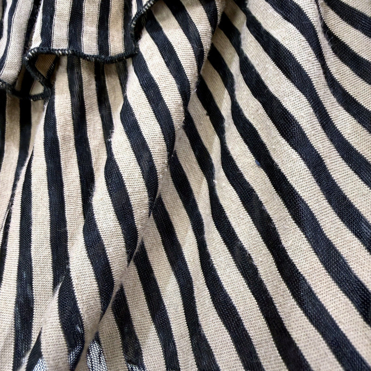 Zara Womens Striped Ruffle Puff Sleeve Blouse in Beige and Black, Size L