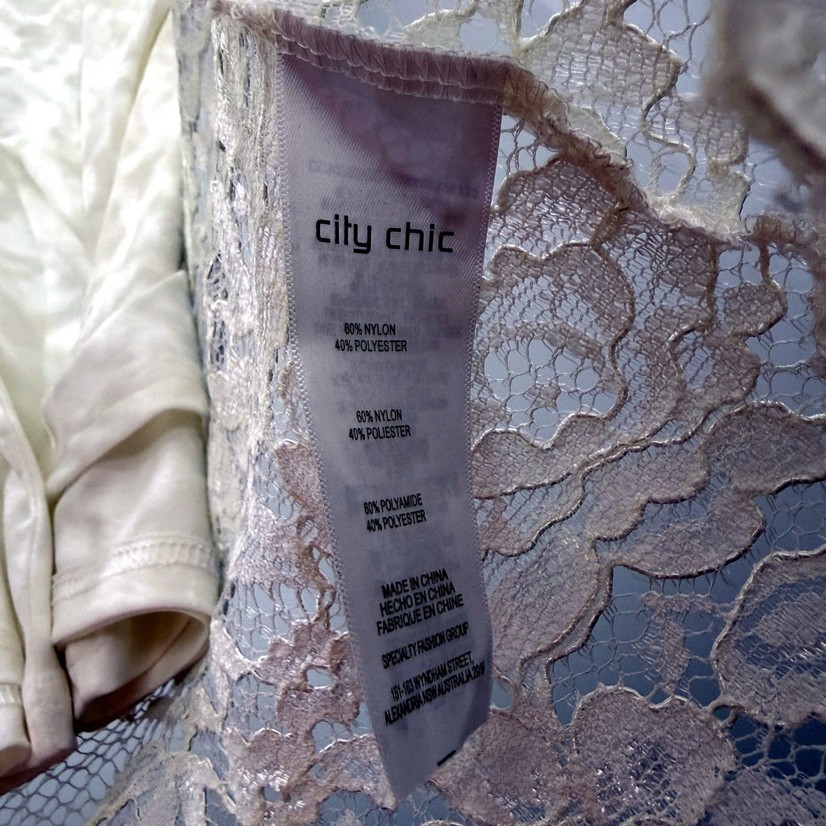 City Chic Womens Lace Tee and Singlet Lightweight Feminine Cream Size XS NEW
