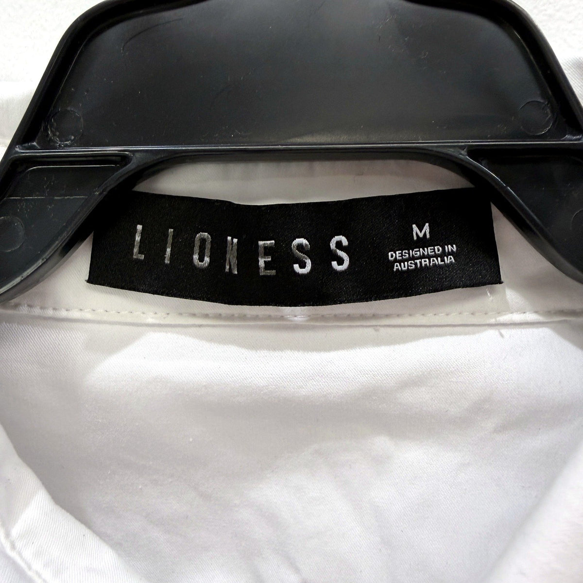 Lioness Womens Stretchy Waist Long Sleeve Shirt Pullover Jacket White Size M NEW