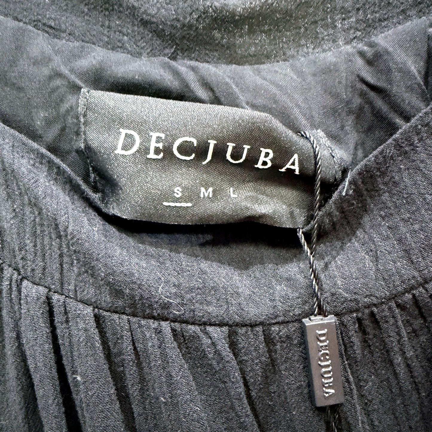 Decjuba Womens Hayley Trim Detail Dress Black Tie Strap Embroidered Size S NEW