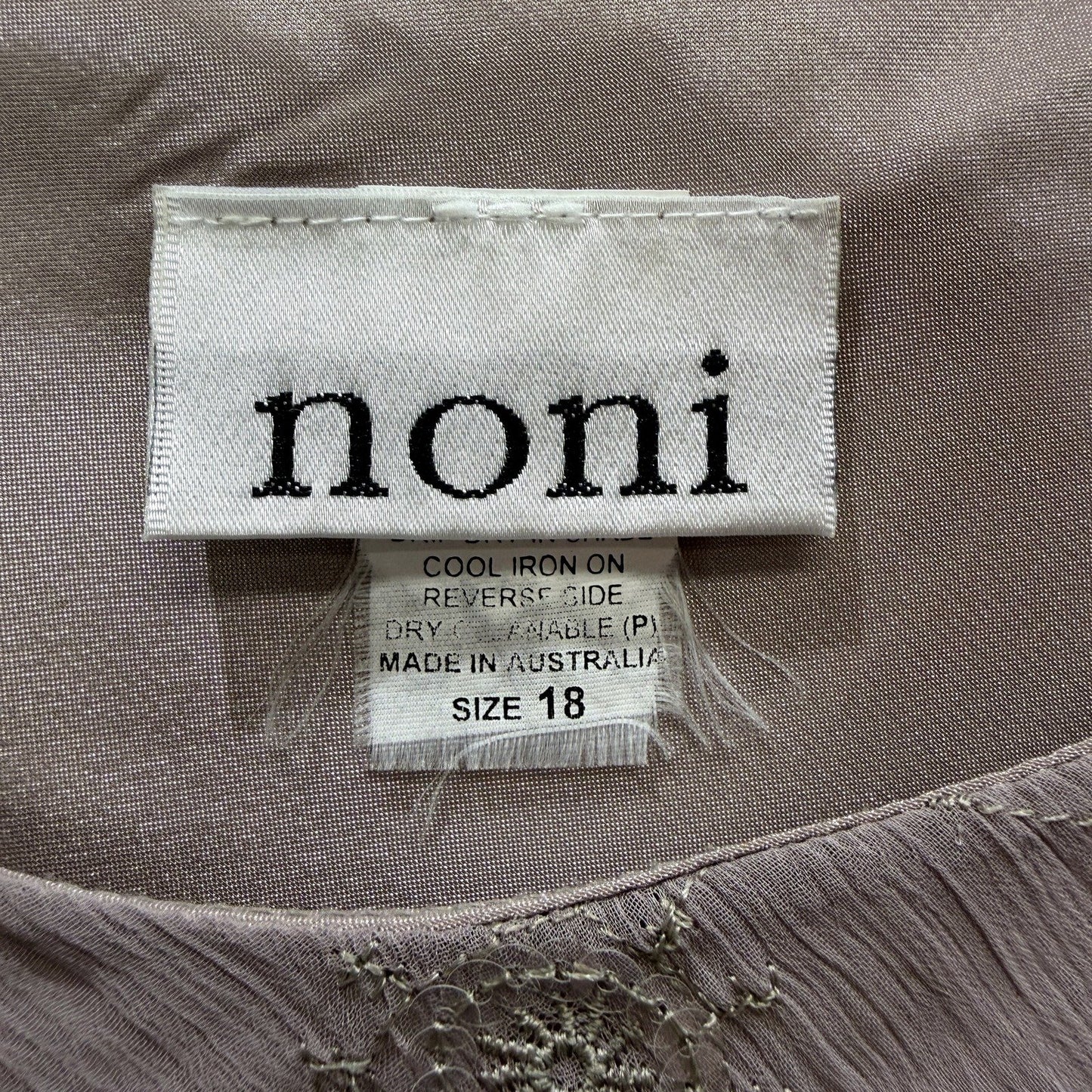 Noni Womens Sequin Embellished Crinkle Gray Blouse - Size 18