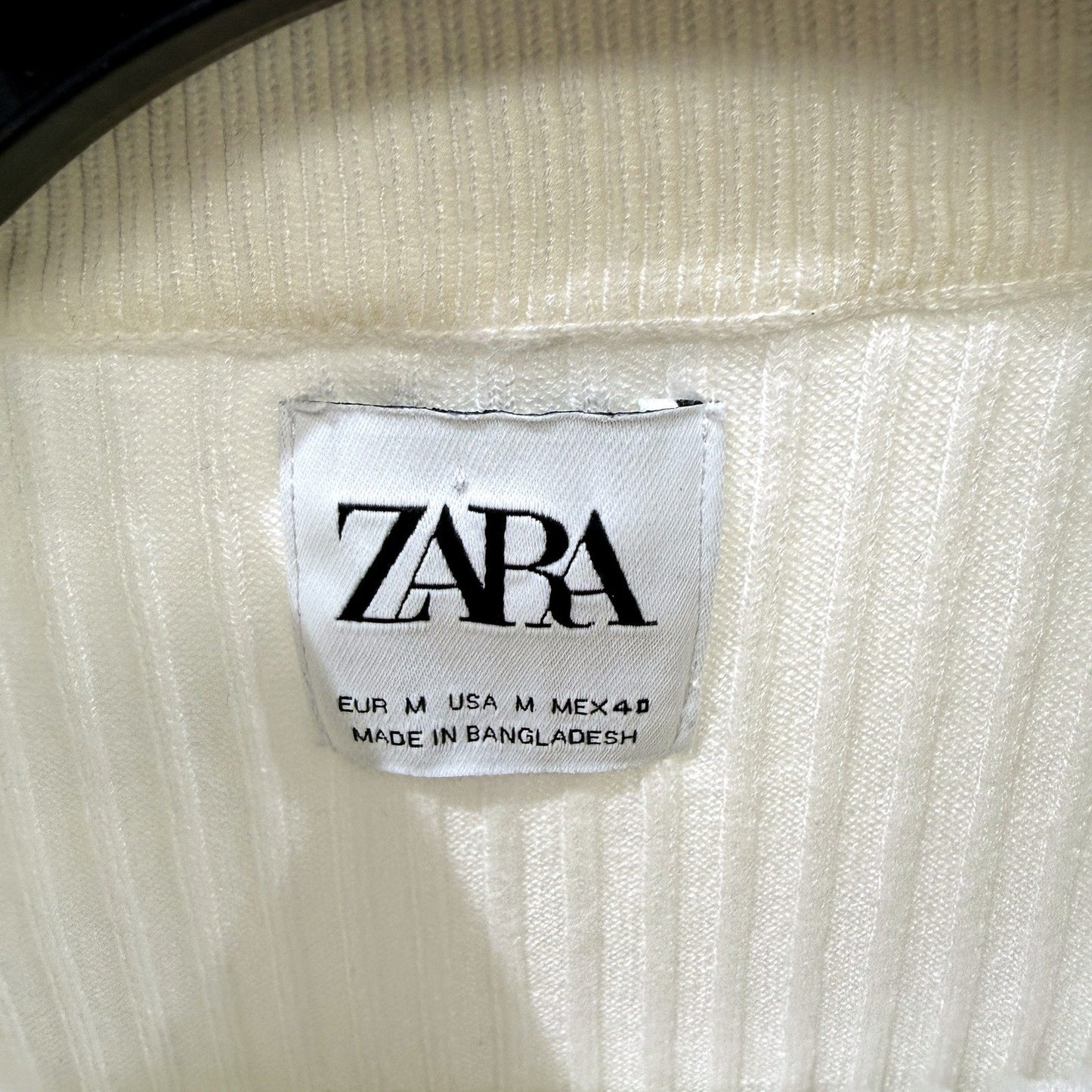 Zara Womens High Neck Knit Shirt Cream/White Ribbed Turtleneck Pullover Size M
