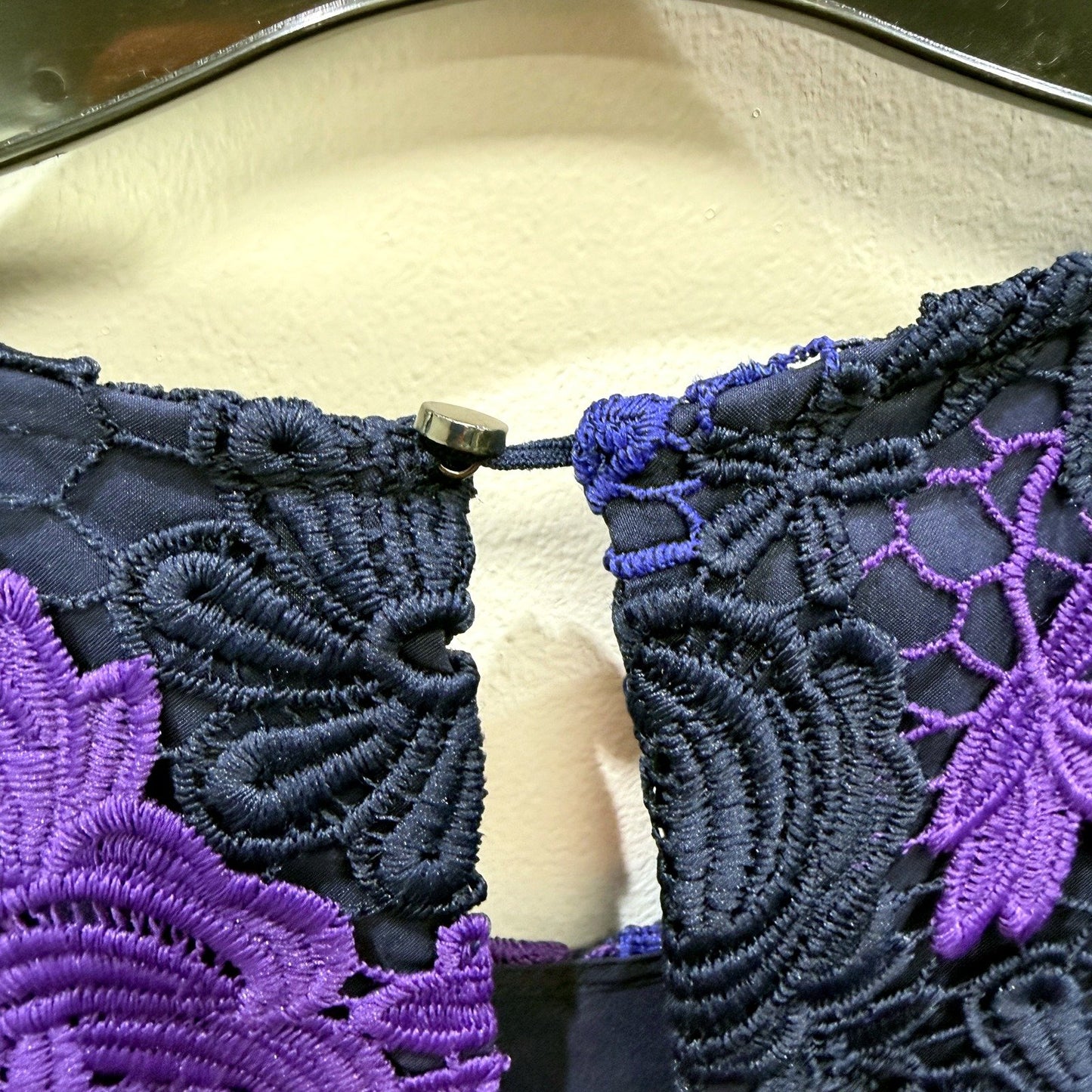 David Lawrence Womens Lace Blouse Navy Purple Floral Short Sleeve Keyhole Back