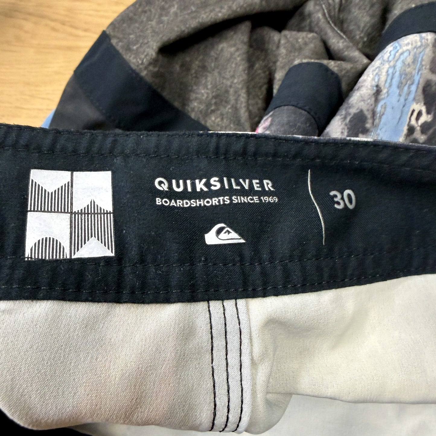 Quiksilver Mens Colorful Tie Dye Print Board Swim Shorts Multi Color Size 30