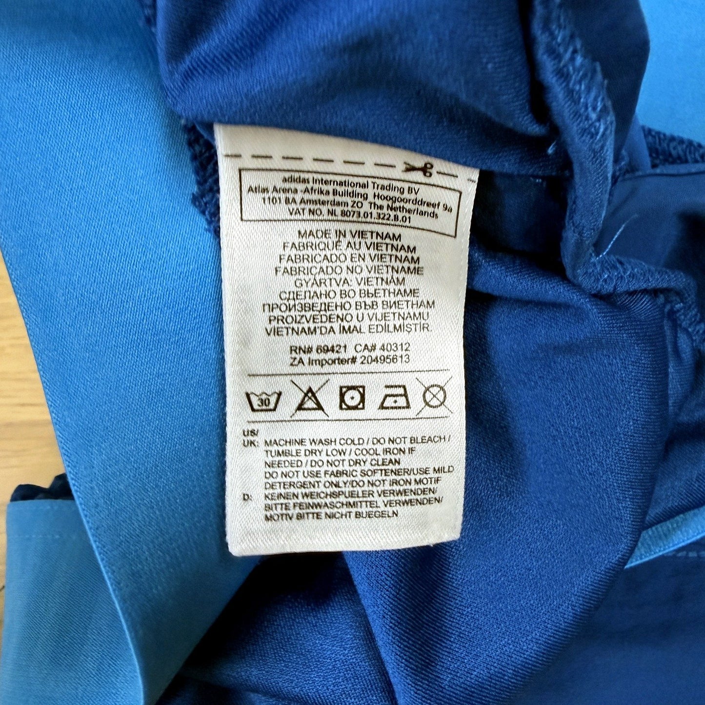 Reebok Mens Lightweight Nylon Athletic Shorts for Workout & Gym, Blue Size S