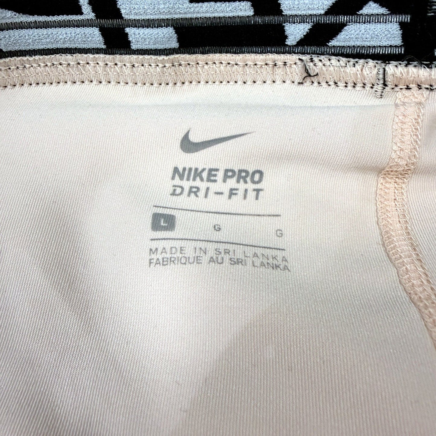 Nike Womens Dri-Fit Pro Athletic Shorts in Black, Size L