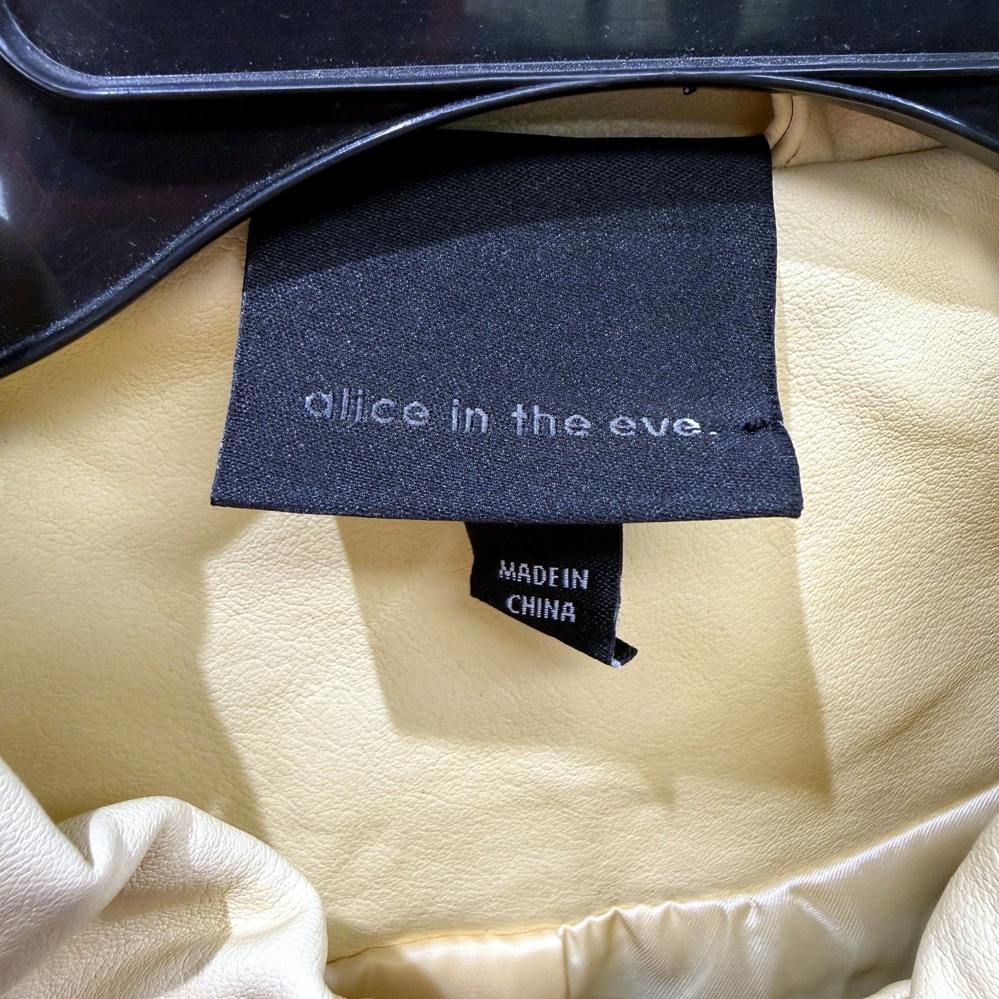 Alice in the Eve Womens Faux Leather Jacket Lightweight Casual Banana Size NEW