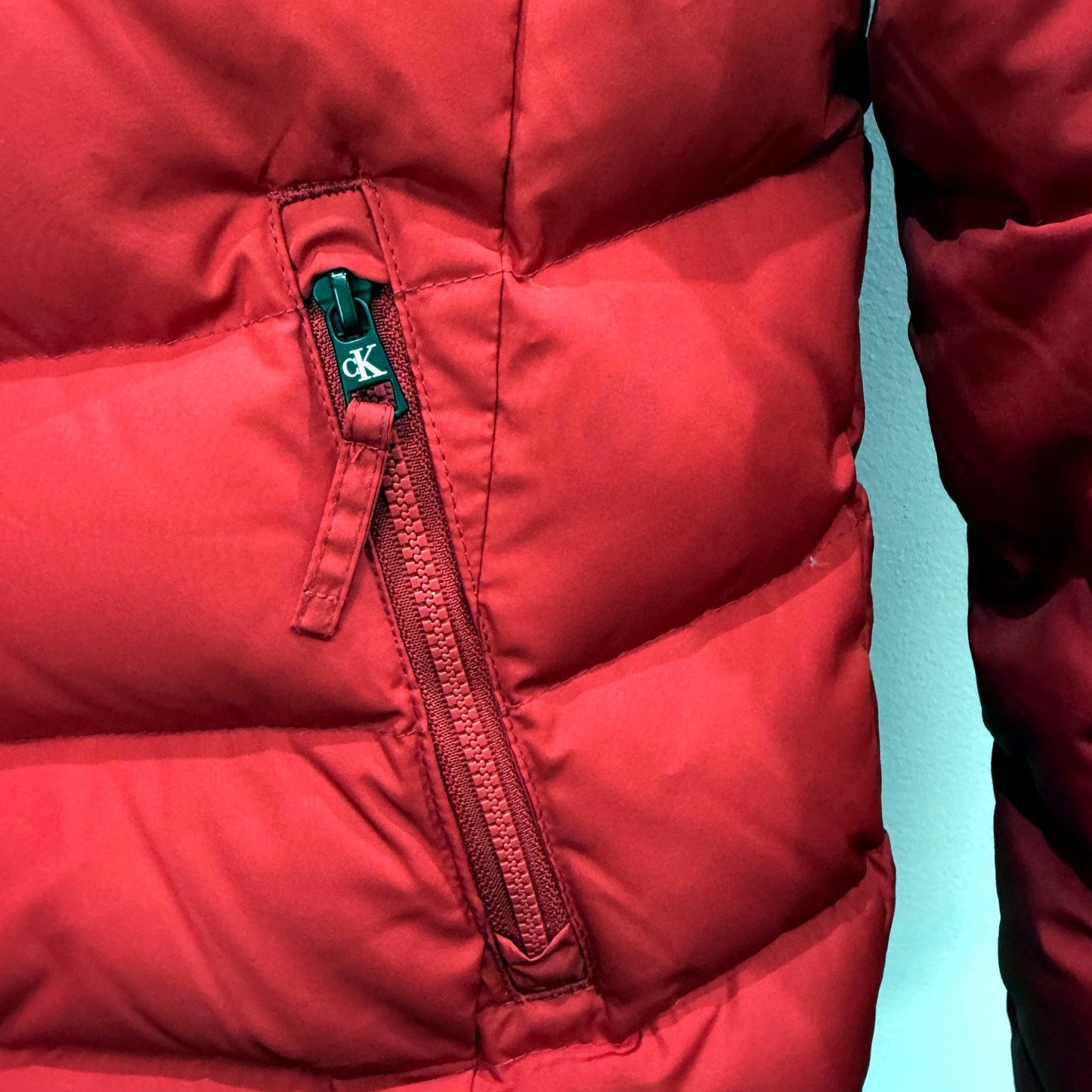 Calvin Klein Womens Hooded Down Jacket with Faux Fur Trim in Red, Size S NEW