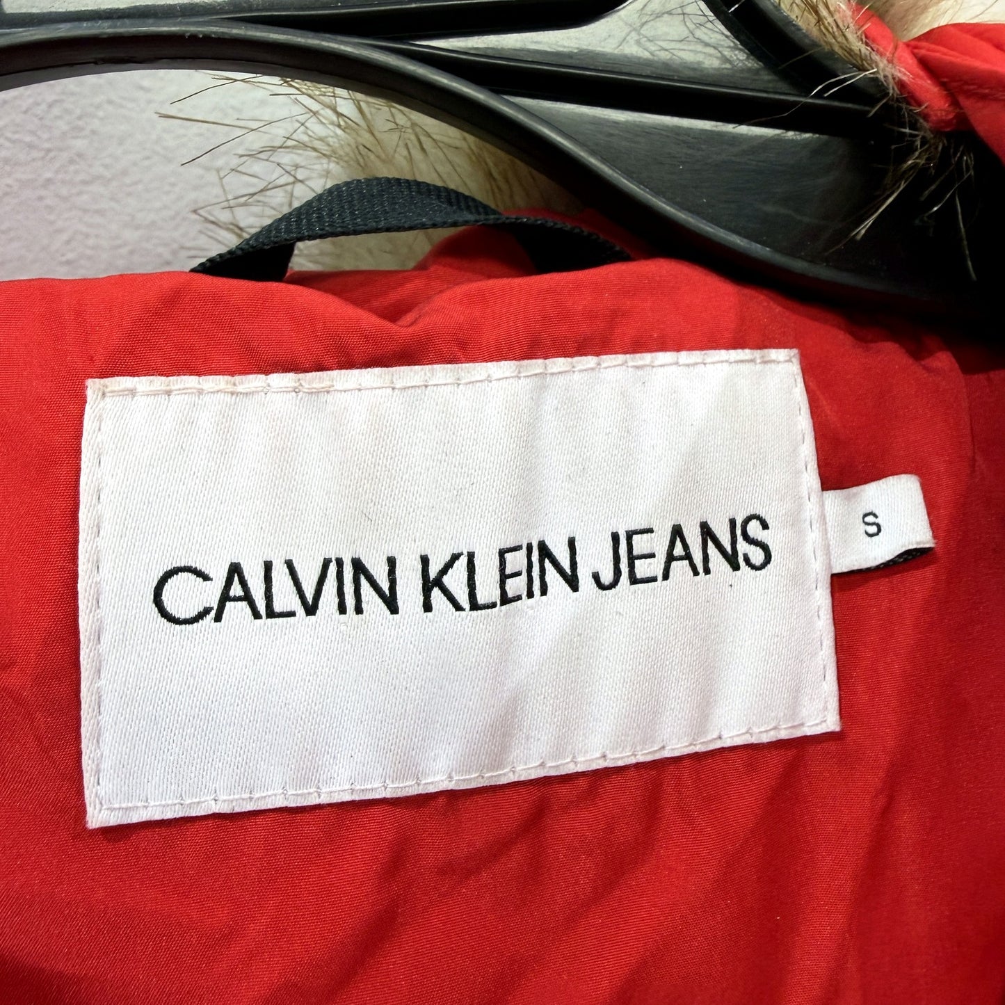 Calvin Klein Womens Hooded Down Jacket with Faux Fur Trim in Red, Size S NEW