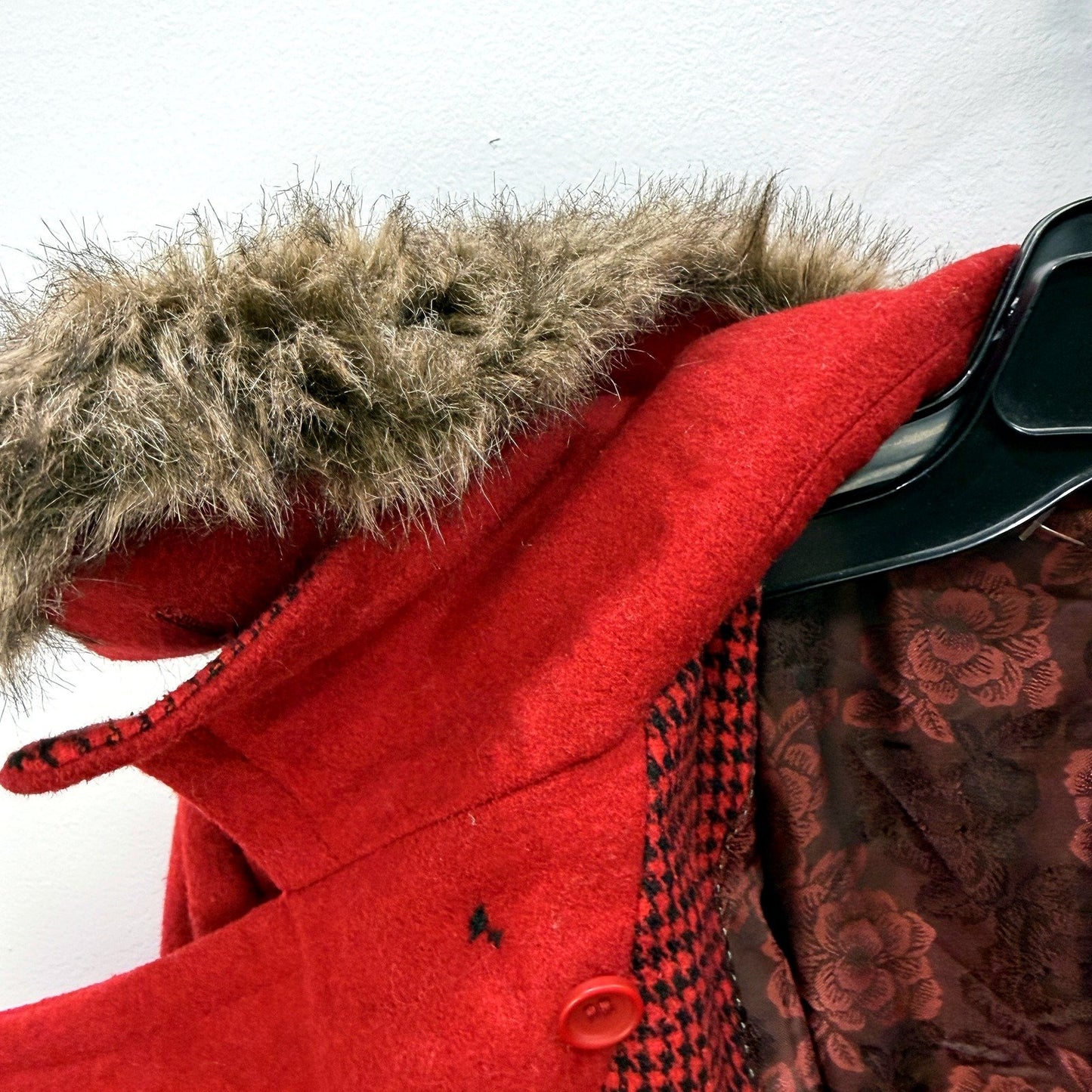 William Hunt Womens Vintage Style Wool Coat with Faux Fur Collar Red Size 38