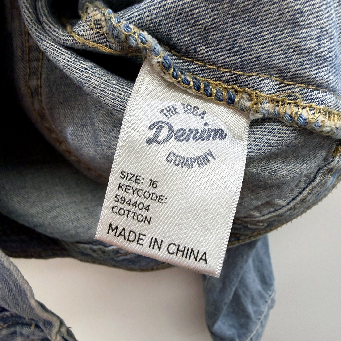 The 1964 Denim Company Womens Cropped Jacket in Blue, Size 16