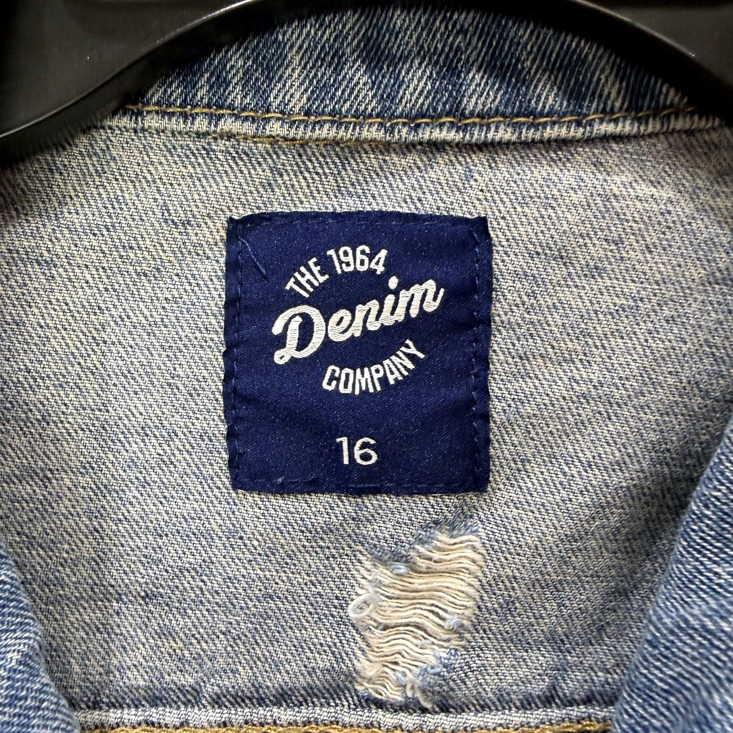 The 1964 Denim Company Womens Cropped Jacket in Blue, Size 16
