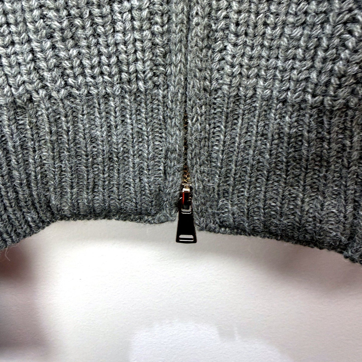 Subtitled Womens Cropped Gray Zip-Up Knit Sweater in Size S NEW